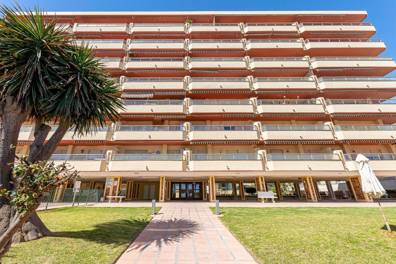 797 Holiday Rentals - Amplio Piso Con Terraza En Primera Linea De Playa Torremolinos Exterior photo